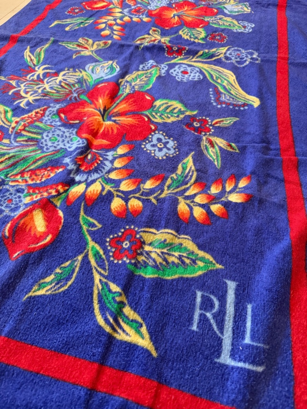 Vintage Ralph Lauren Tropical Hibiscus Oversized Towel (66x35) - Picture 2 of 8